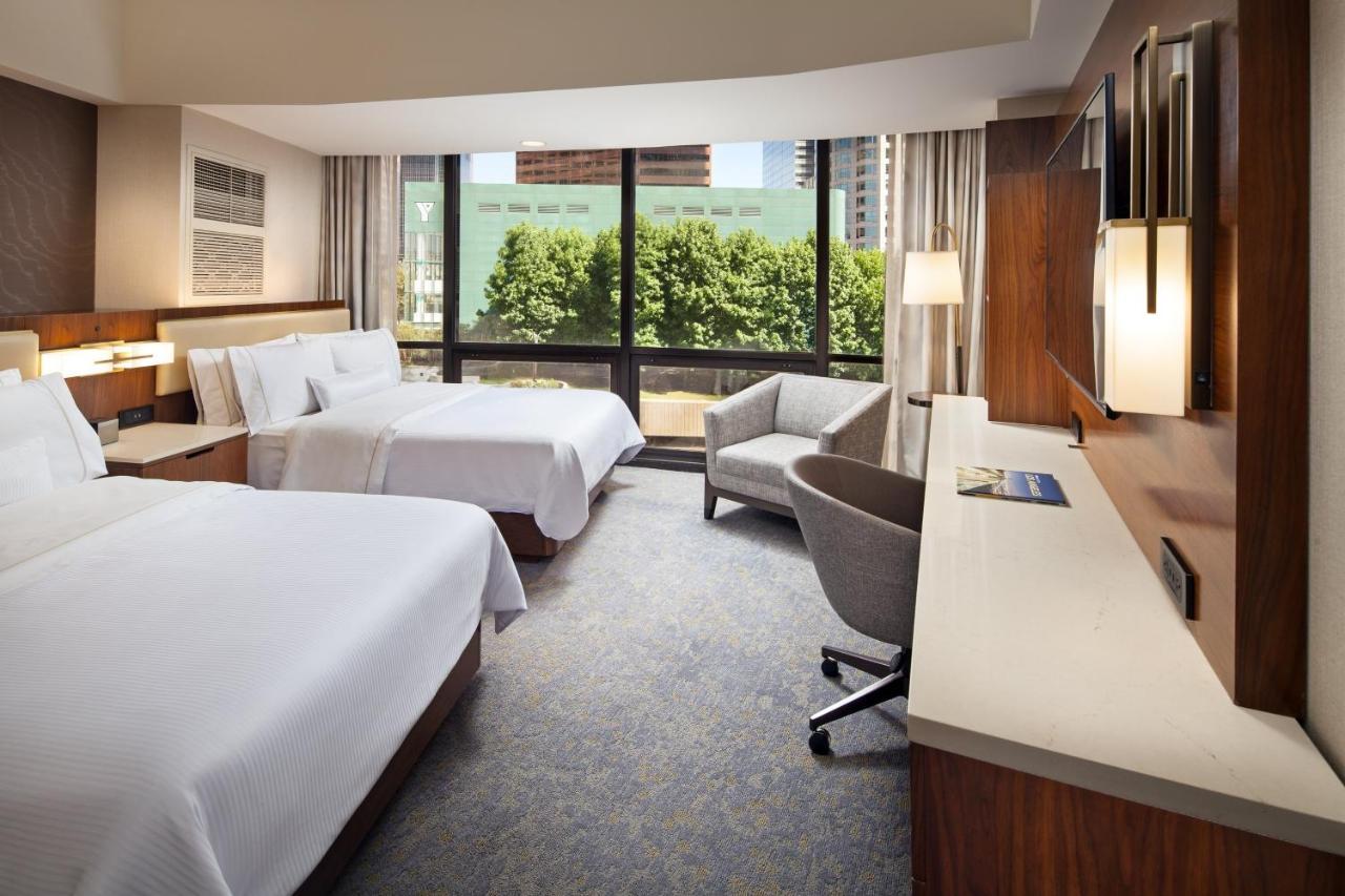 The Westin Bonaventure Hotel & Suites, Los Angeles Exterior photo